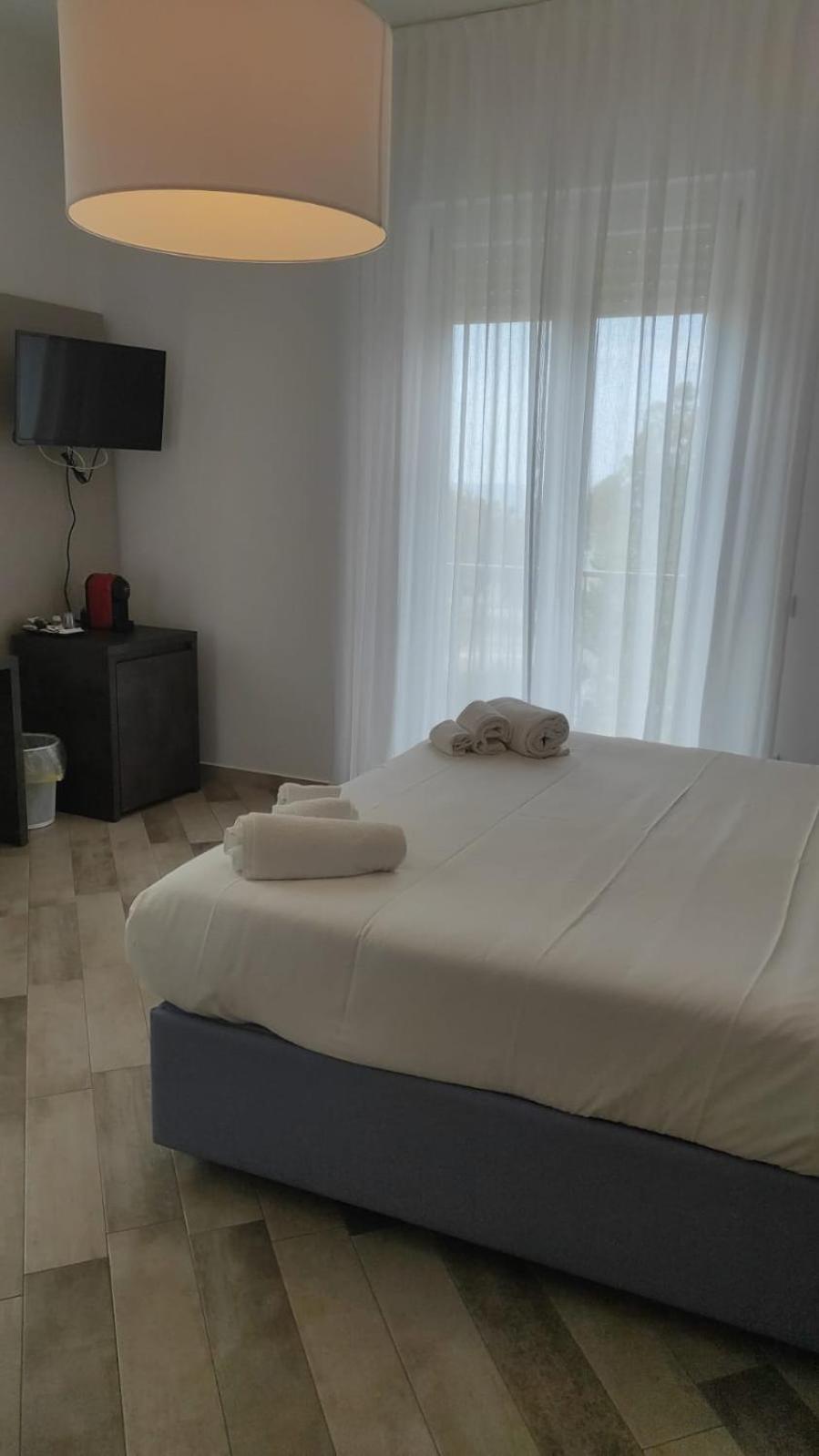 La Perla Del Tirreno Guest House Sapri Exterior photo
